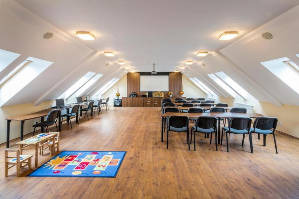 Hotel Sipox Štrba Exteriör bild